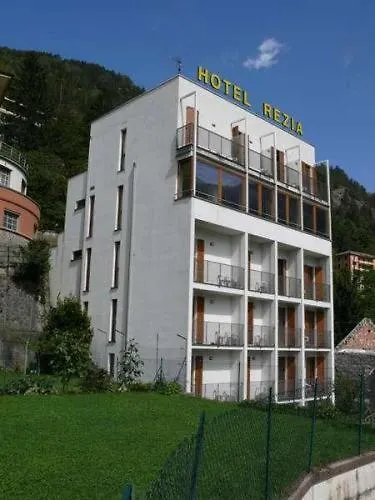 Hotel Rezia Sondalo 2*,
